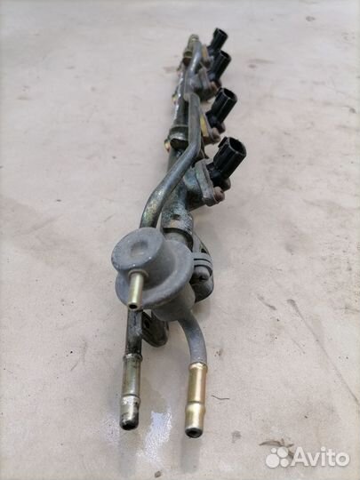 Форсунка топлив.Nissan Almera N15 1999 1.4 GA14 мт