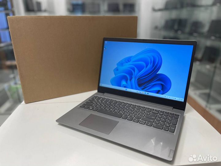 Ноутбук Lenovo (AMD 3020e/ 4gb ram/ SSD)