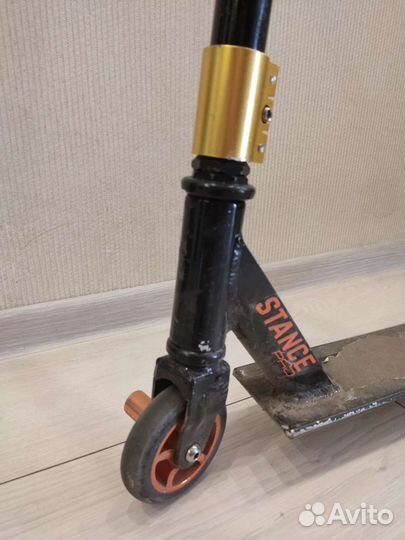 Трюковой самокат mangoose