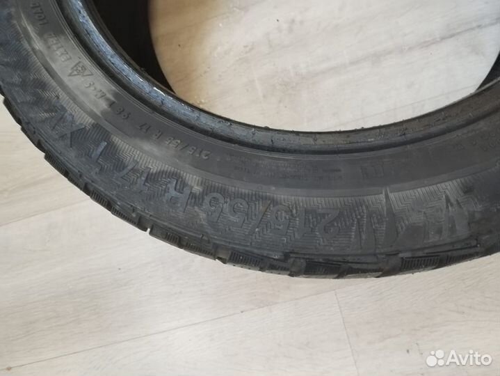 Gislaved NordFrost 100 215/55 R17 98T