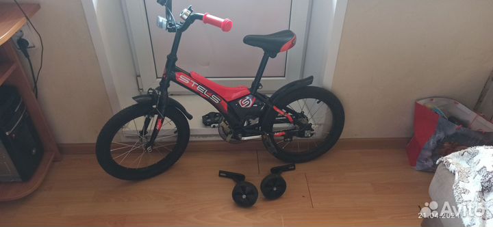 Четырех колесный велосипед