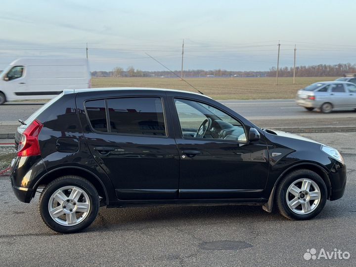 Renault Sandero 1.6 AT, 2010, 286 000 км