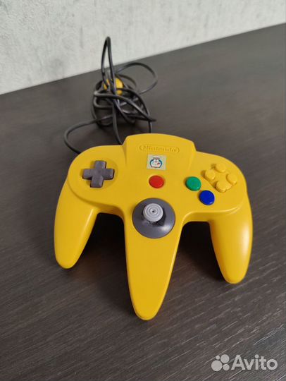 N64 Controller / Yelow