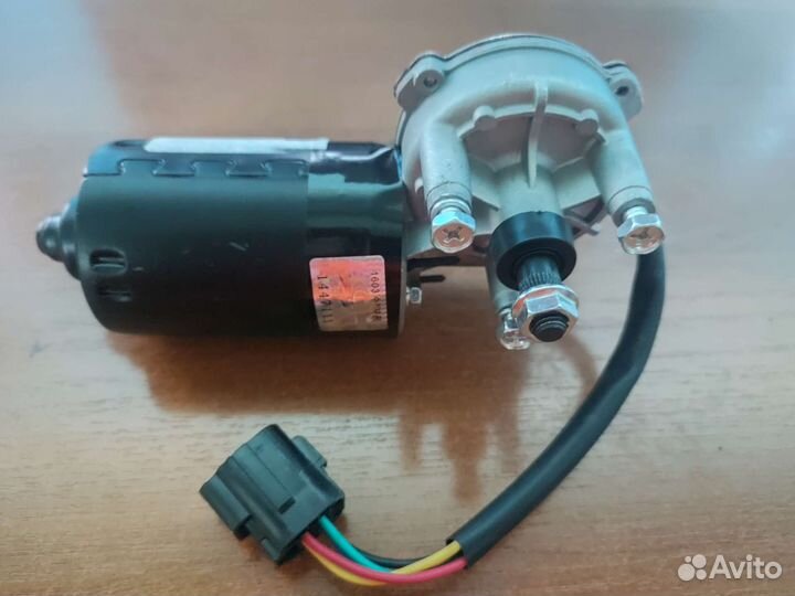 Моторчик стеклооч. передний Ssang Yong Kyron