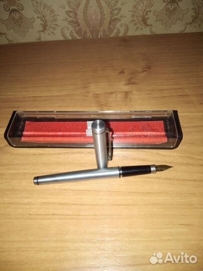 Перьевая ручка