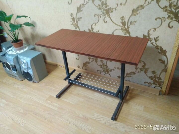 Подставка для телевизора