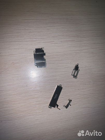 Куча запчастей на iPhone и не только