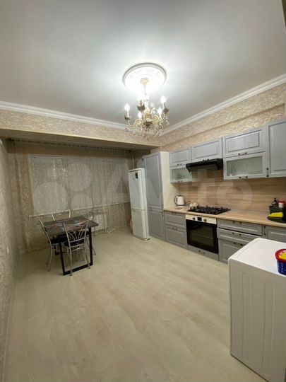 1-к. квартира, 49 м², 1/10 эт.