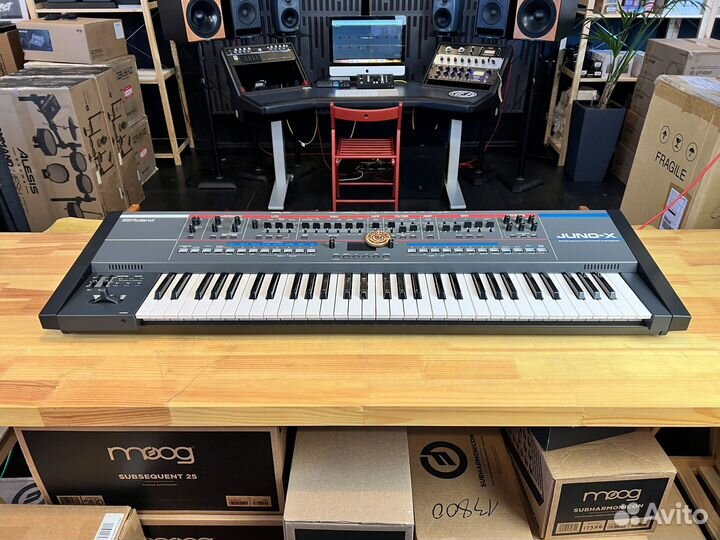 Roland juno-X в Наличии