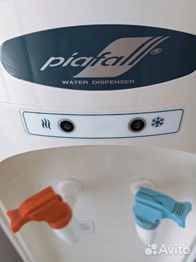 Кулер для воды напольный