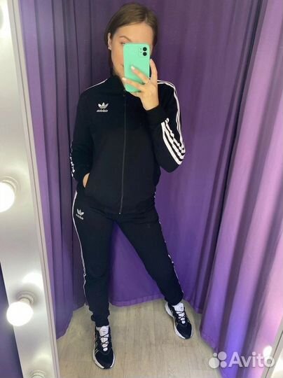 Костюм спортивный