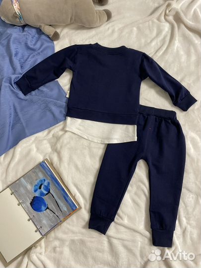 Спортивный костюм для девочки