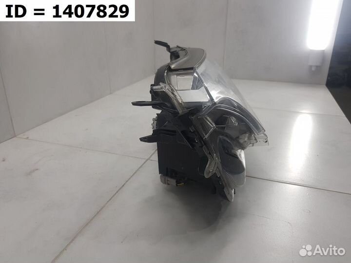 Фара левая Toyota RAV4