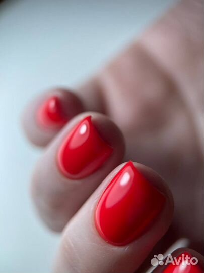 Маникюр педикюр