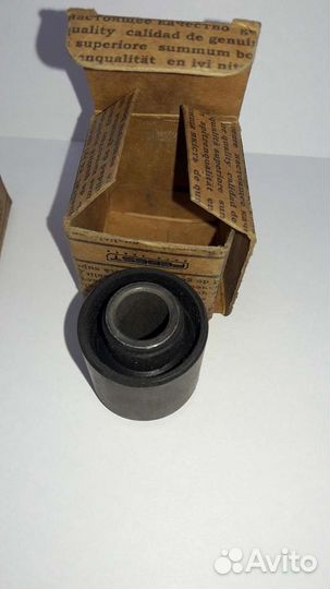 Сайлентблоки задней цапы на Toyota mark