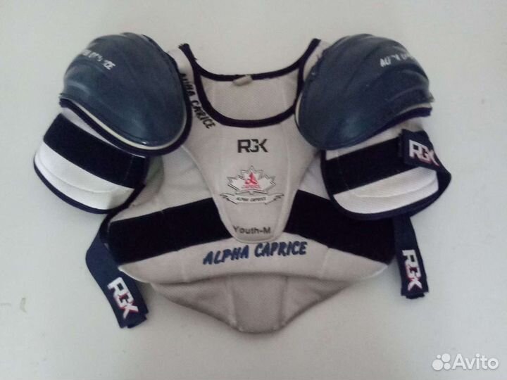 Нагрудник хоккейный детский