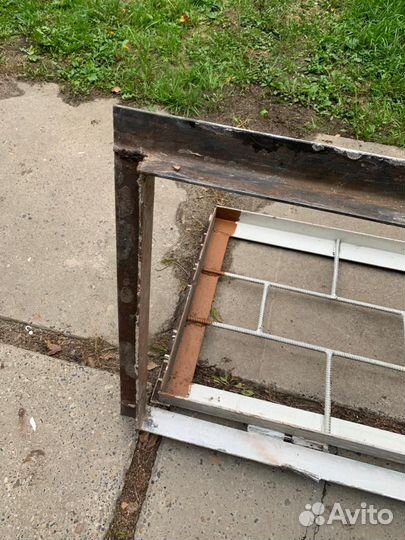 Дверь решетка металлическая