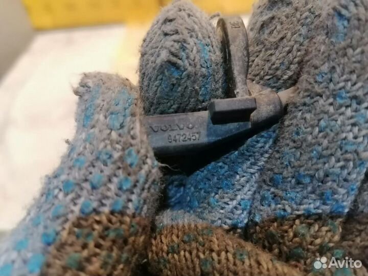 Датчик ABS задний Volvo S80