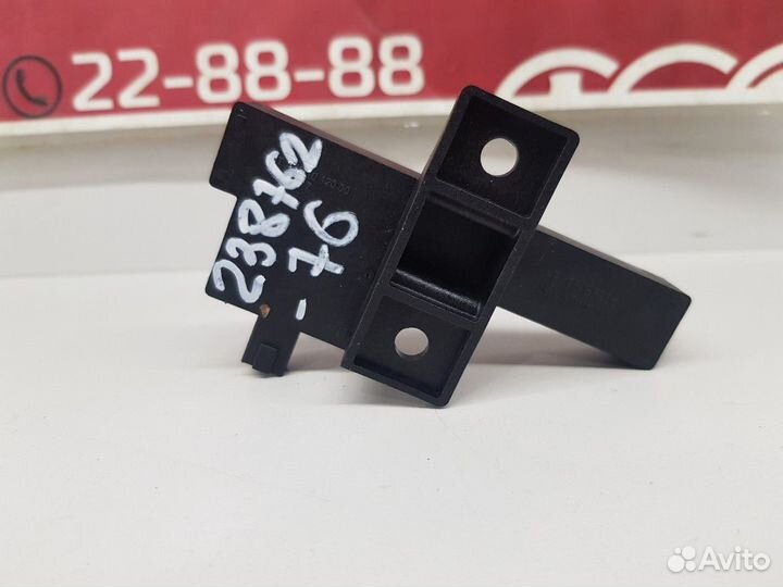 Антенна (Audi A4, Audi A6, Volkswagen Touareg)