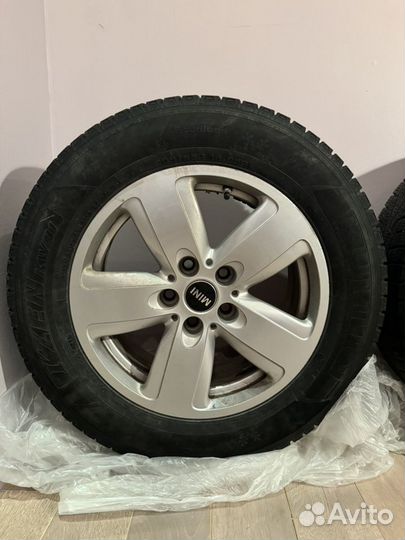 Kumho I'Zen KW31 205/65