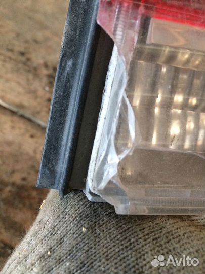 Фонарь задний правый Opel Vektra С с трещиной