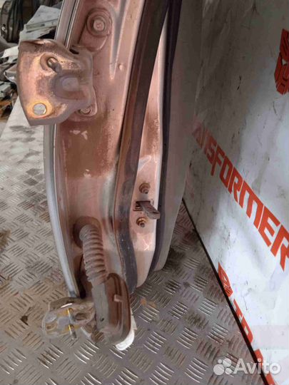 Петля двери задней правой Мазда Милления TA5P