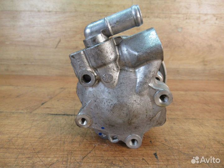 Насос гидроусилителя VW Touareg NF дизель 3.0TDI