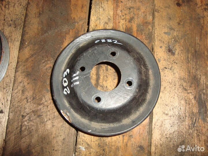 Шкив помпы W203 M111 A1112020110