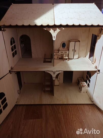 Детский домик из дерева