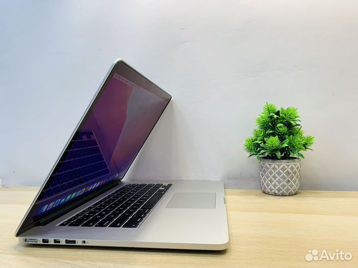 Apple MacBook Pro 15 2015 1 Tb SSD