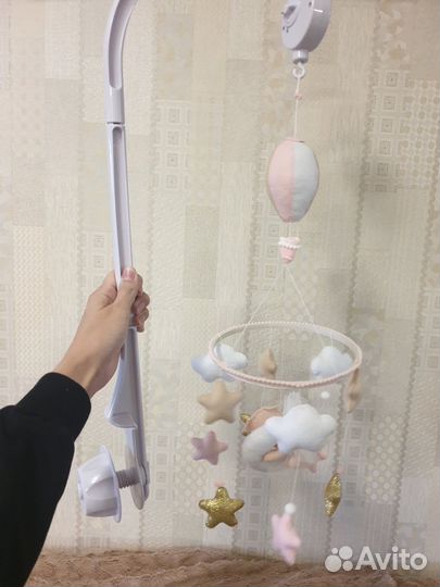 Мобиль на кроватку из фетра