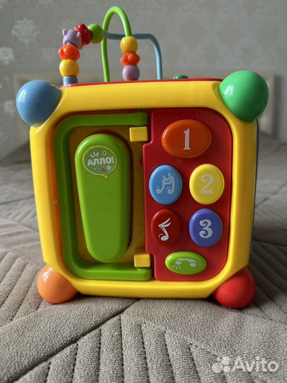 Развивающая игрушка сортер Мультикуб Жирафики