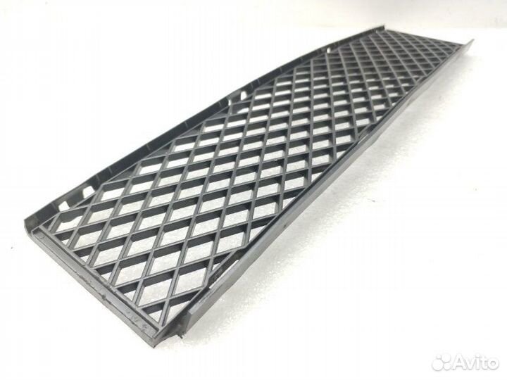 Решетка в бампер передняя Bmw 7-Series E65 2006