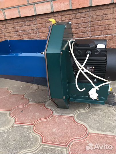 Зернодробилка