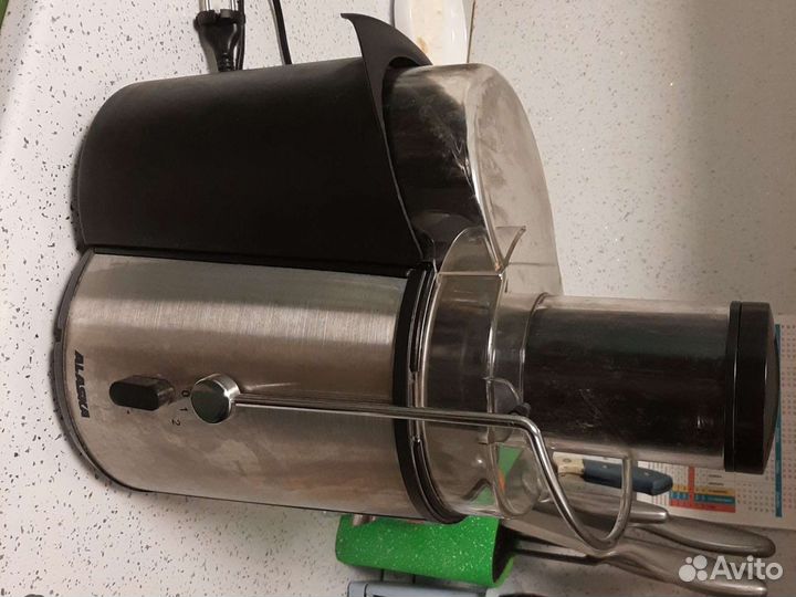 Соковыжималка Аляска JE1600