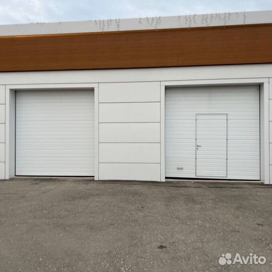 Секционные ворота