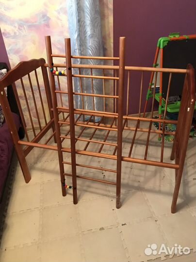 Кроватка деревянная с матрасом