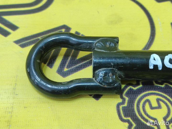 Петля буксировочная Toyota Camry ACV30 2AZ-FE