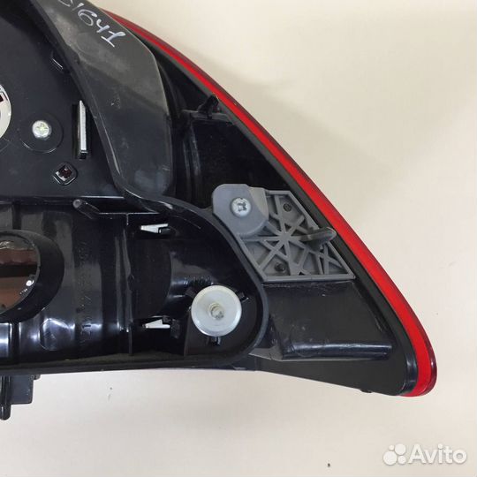 Фонарь задний наружный левый Honda Civic 4D 2006-2