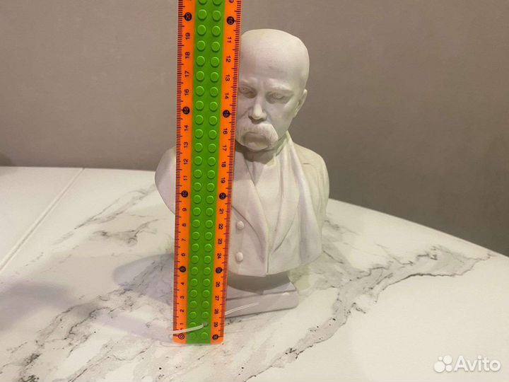 Фарфоровая статуэтка Бюст Шевченуо лфз