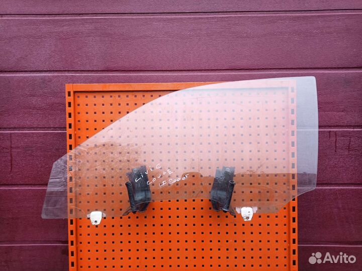 Стекло двери Honda civic 2000 г