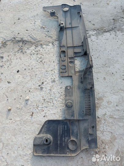 Накладка радиатора на Mitsubishi Lancer 10