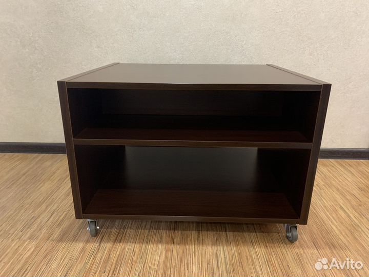 Журнальный столик