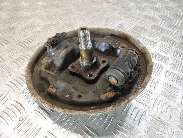 Щит опорный Renault Logan 2005 2014