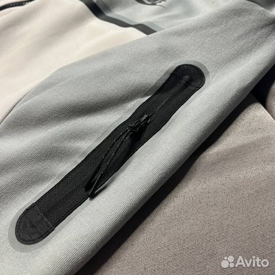 Nike Tech Fleece