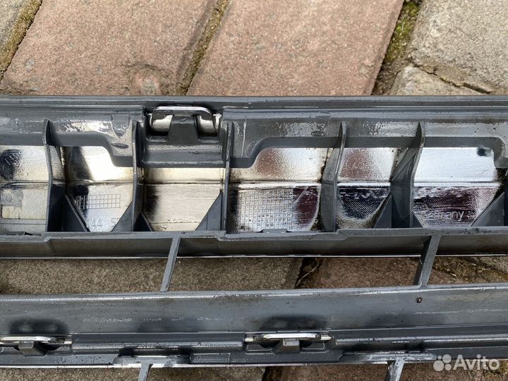 Решётка на радиатор Mercedes Benz E