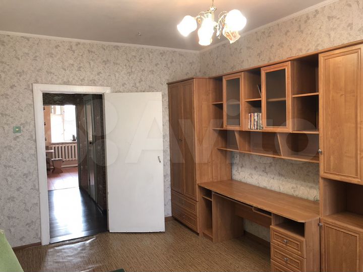 2-к. квартира, 50 м², 1/3 эт.