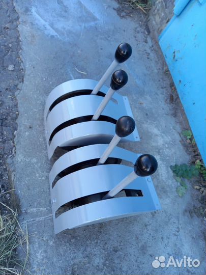 Пульт управления судовым двигателем