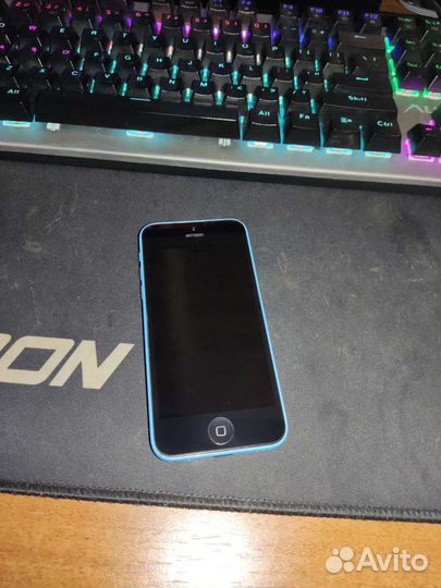 Телефон iPhone