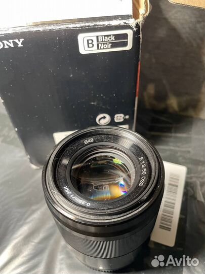 Объектив Sony 50mm f/1.8 OSS (SEL-50F18)